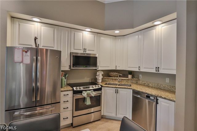 2825 Palm Beach BLVD 116, Fort Myers, FL 33916