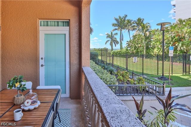 2825 Palm Beach BLVD 116, Fort Myers, FL 33916