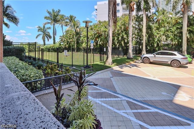 2825 Palm Beach BLVD 116, Fort Myers, FL 33916