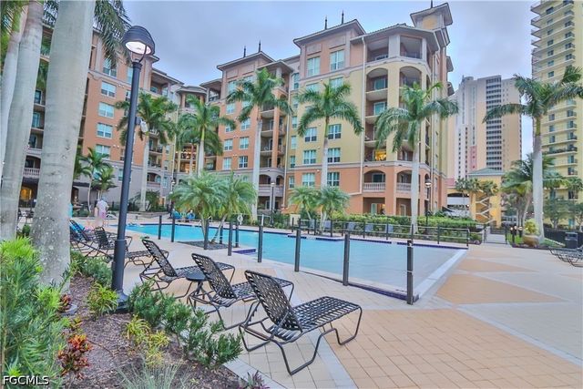 2825 Palm Beach BLVD 116, Fort Myers, FL 33916