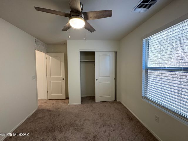 1122 E Cairn Street, Tucson, AZ 85719