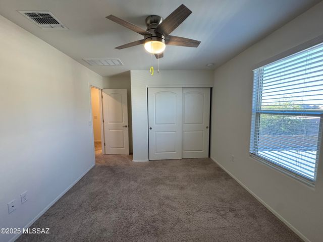 1122 E Cairn Street, Tucson, AZ 85719