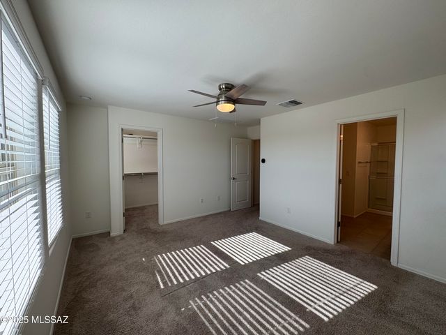1122 E Cairn Street, Tucson, AZ 85719