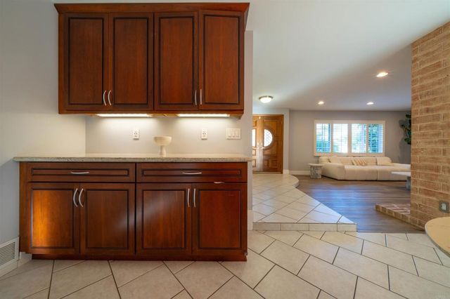 3876 Mount Albertine Avenue, San Diego, CA 92111