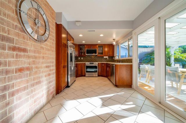 3876 Mount Albertine Avenue, San Diego, CA 92111