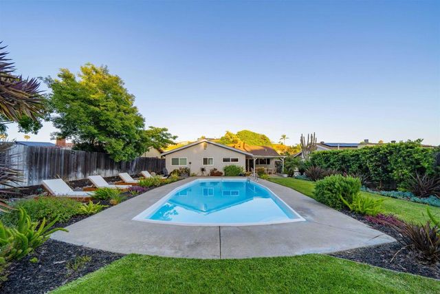 3876 Mount Albertine Avenue, San Diego, CA 92111