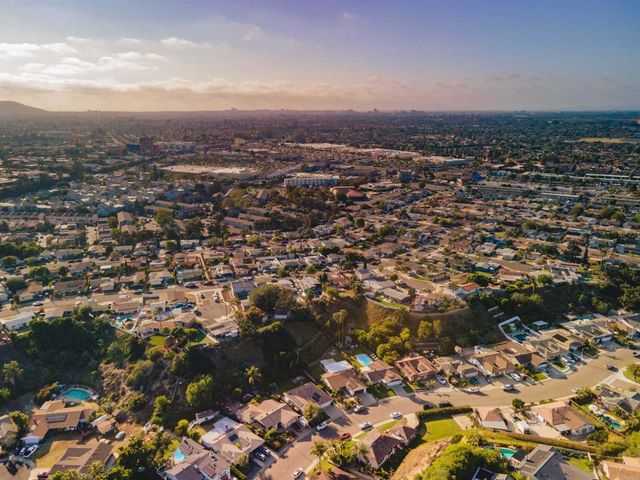 3876 Mount Albertine Avenue, San Diego, CA 92111