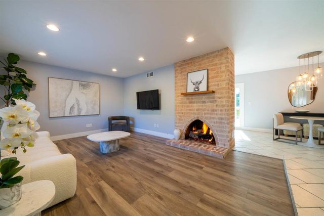 3876 Mount Albertine Avenue, San Diego, CA 92111