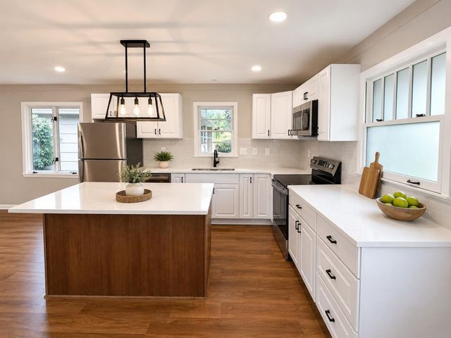 6164 Colfax Lane S, Minneapolis, MN 55419
