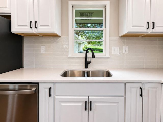 6164 Colfax Lane S, Minneapolis, MN 55419