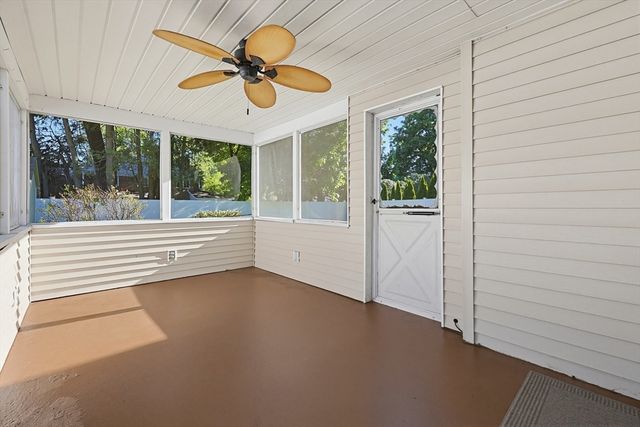 103 Field Rd, Longmeadow, MA 01106