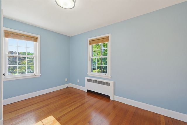 103 Field Rd, Longmeadow, MA 01106