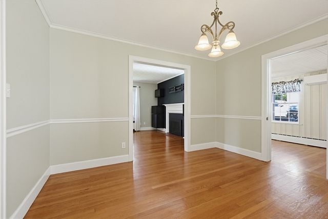 103 Field Rd, Longmeadow, MA 01106