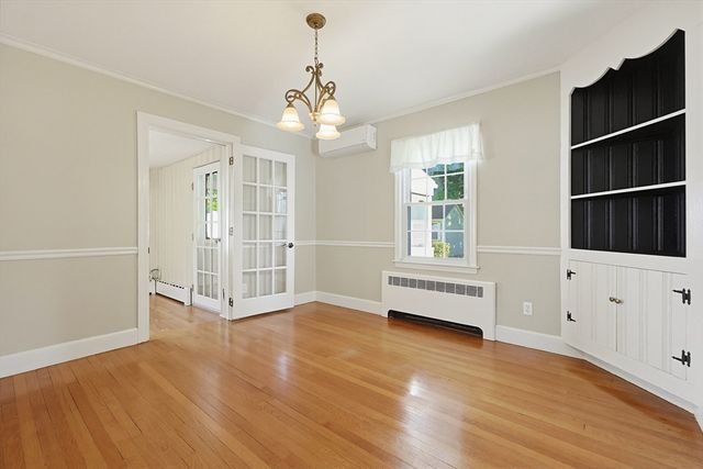 103 Field Rd, Longmeadow, MA 01106