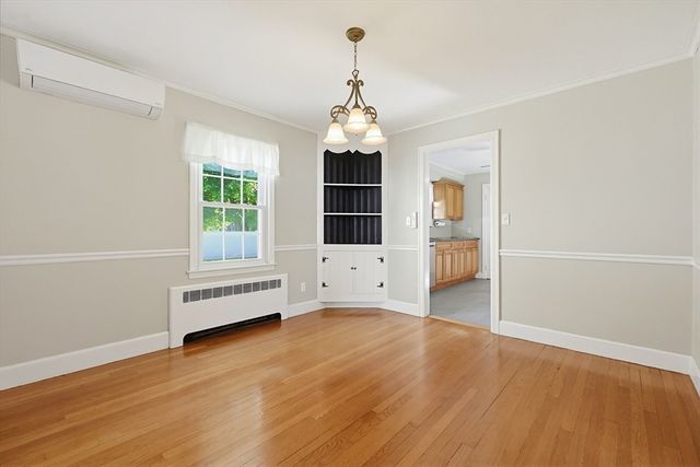 103 Field Rd, Longmeadow, MA 01106