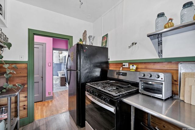 122 Hoover, San Antonio, TX 78225