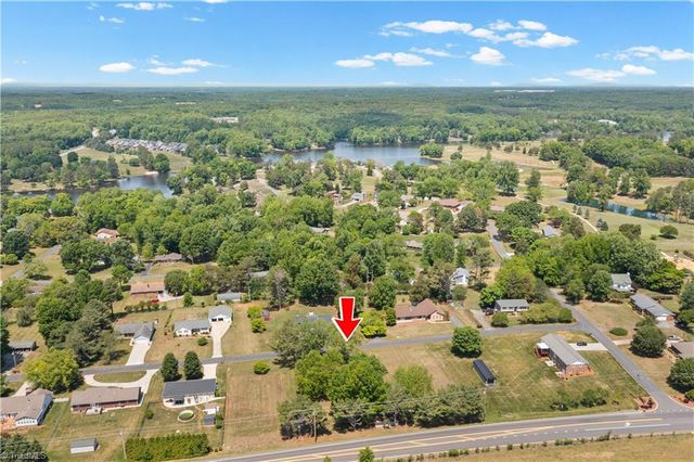 154 Meadowview Road, Mocksville, NC 27028