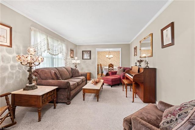 154 Meadowview Road, Mocksville, NC 27028