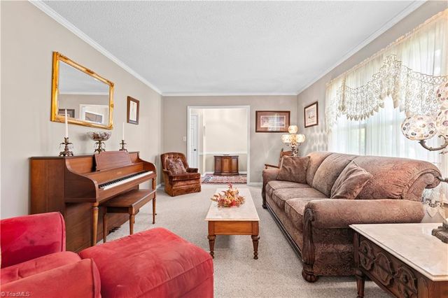 154 Meadowview Road, Mocksville, NC 27028