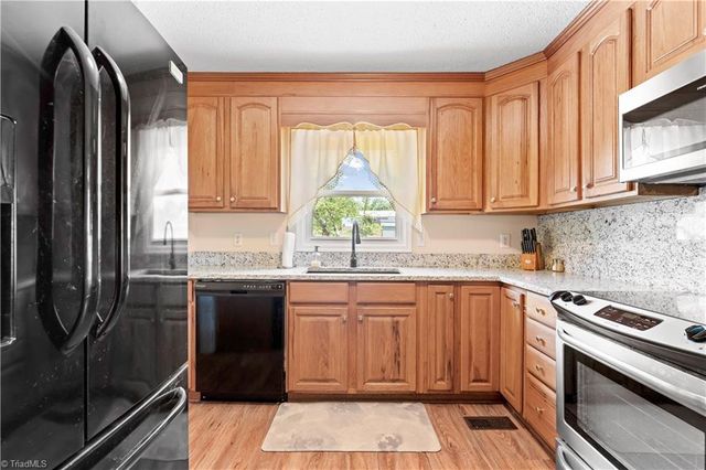154 Meadowview Road, Mocksville, NC 27028