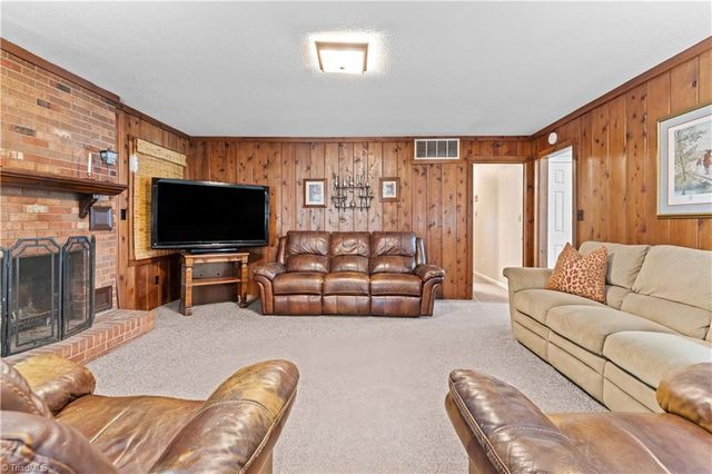 154 Meadowview Road, Mocksville, NC 27028
