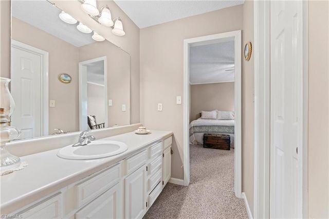 154 Meadowview Road, Mocksville, NC 27028