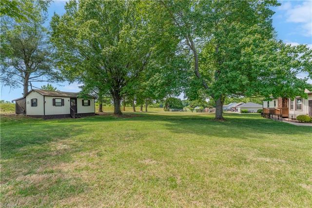 154 Meadowview Road, Mocksville, NC 27028