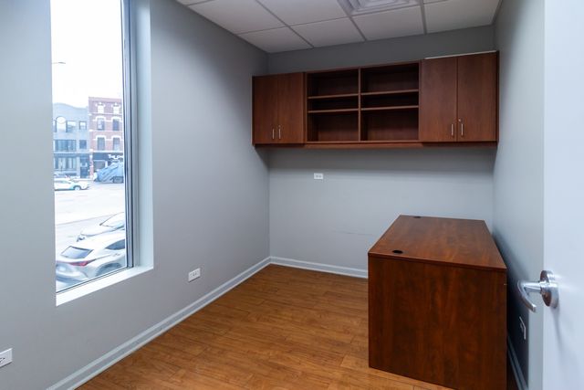 2400 N Ashland Avenue, Chicago, IL 60614