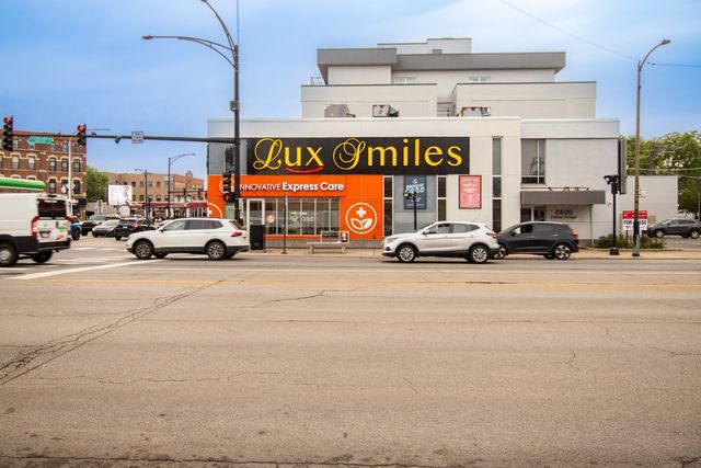 2400 N Ashland Avenue, Chicago, IL 60614