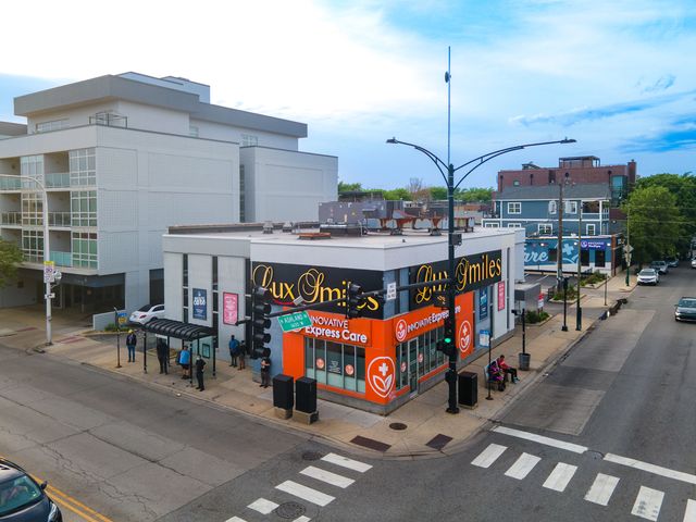 2400 N Ashland Avenue, Chicago, IL 60614