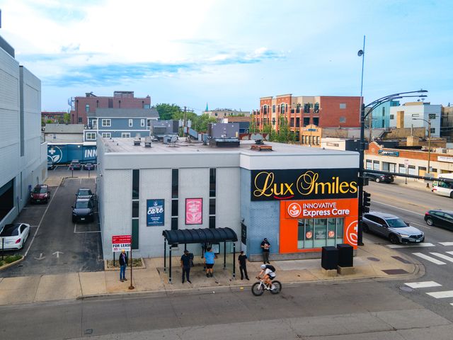 2400 N Ashland Avenue, Chicago, IL 60614
