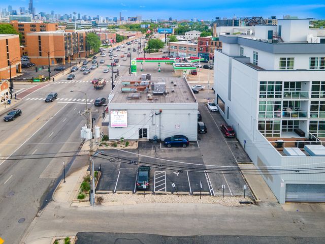 2400 N Ashland Avenue, Chicago, IL 60614