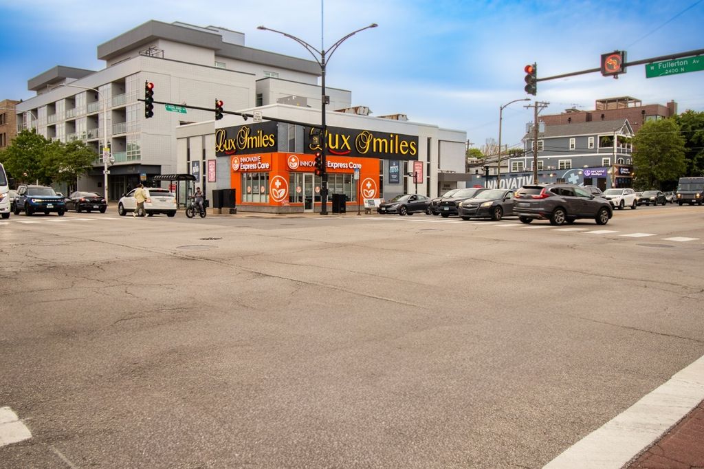 2400 N Ashland Avenue, Chicago, IL 60614