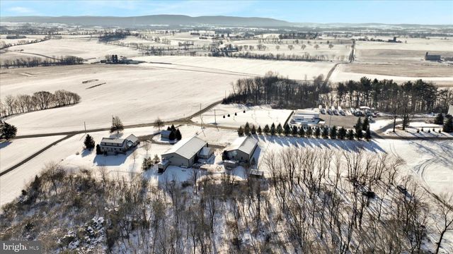 36 HOST RD, Womelsdorf, PA 19567