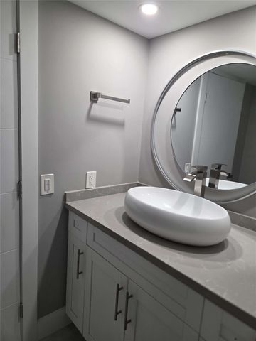 2706 Nassau Bnd A2, Coconut Creek, FL 33066