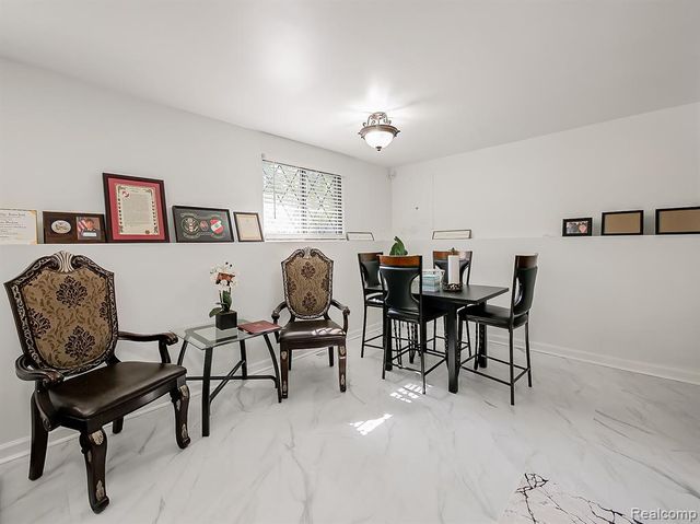 29721 Farmington Road, Farmington, MI 48334