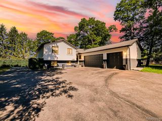 29721 Farmington Road, Farmington, MI 48334