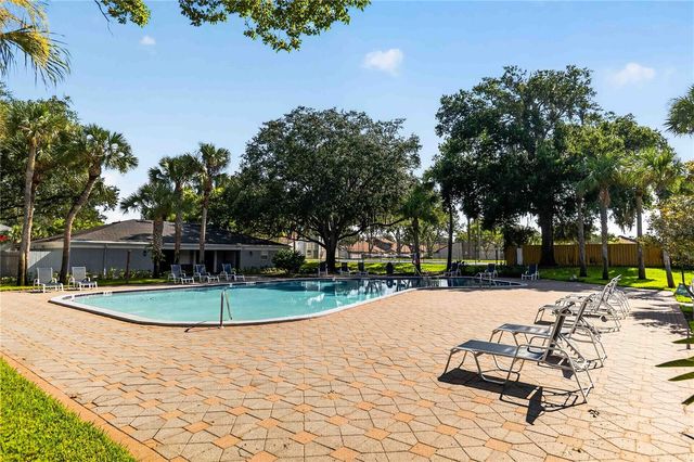 285 LEWFIELD CIRCLE 285, Winter Park, FL 32792