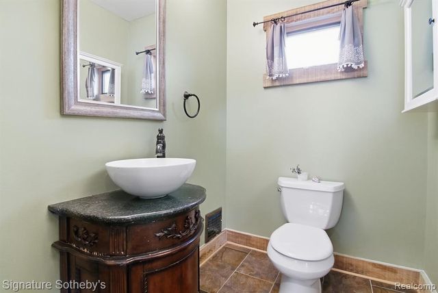 923 N Center Street, Royal Oak, MI 48067