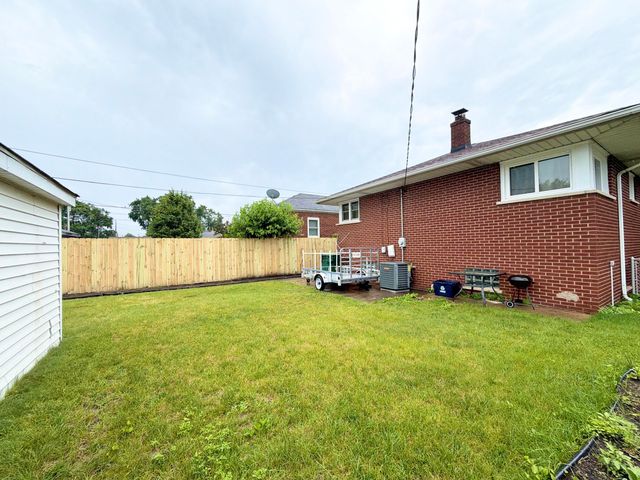 3947 Johnson Avenue, Hammond, IN 46327