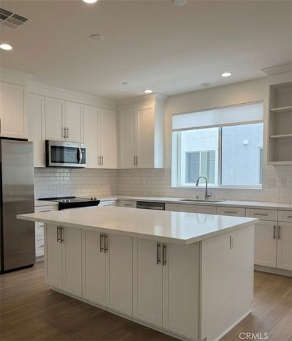 5868 Linden 6, Long Beach, CA 90807