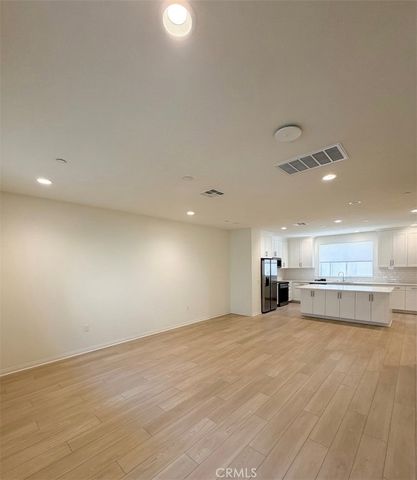 5868 Linden 6, Long Beach, CA 90807