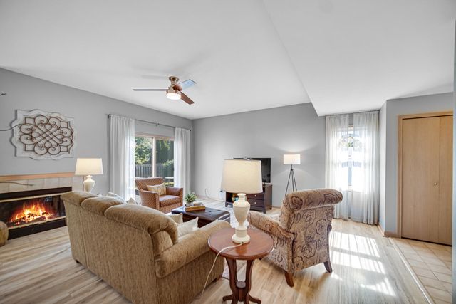 510 Glade Place, Valparaiso, IN 46383