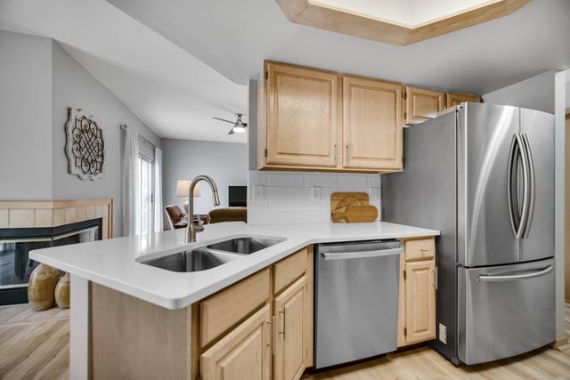 510 Glade Place, Valparaiso, IN 46383