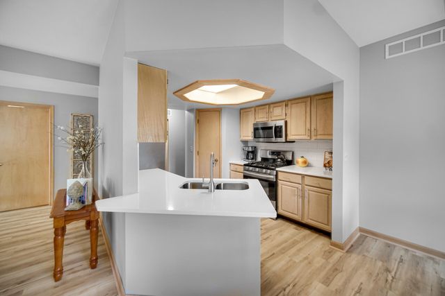 510 Glade Place, Valparaiso, IN 46383