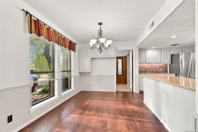 1739 Royal Crescent, San Antonio, TX 78231