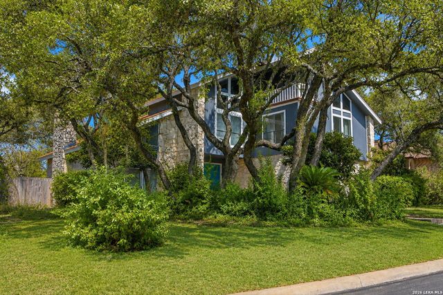 1739 Royal Crescent, San Antonio, TX 78231