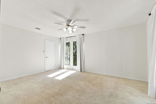 1739 Royal Crescent, San Antonio, TX 78231