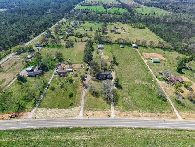 2685 Hampshire Pike, Columbia, TN 38401