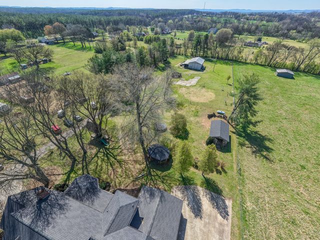 2685 Hampshire Pike, Columbia, TN 38401